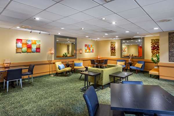 Amenities - Best Western Plaza Hotel Honolulu