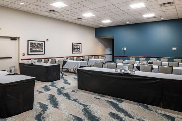  - Best Western Vista Inn at The Airport - I-84, Exit 53