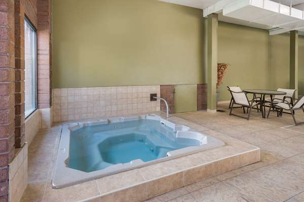 Pool - Best Western Pocatello Inn - I-15, Exit 71