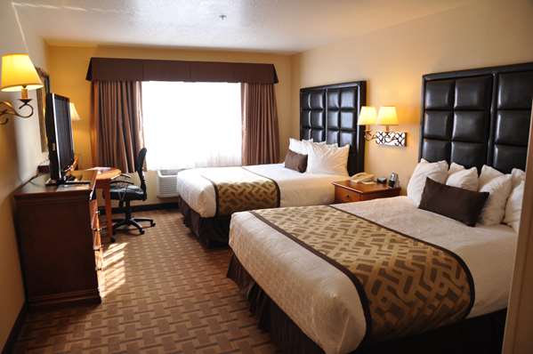  - Best Western Plus Meridian Hotel - I-84, Exit 44