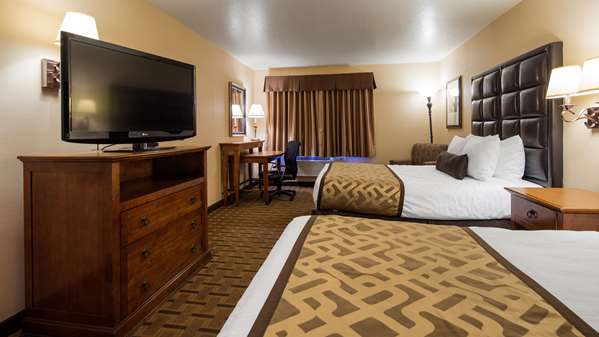  - Best Western Plus Meridian Hotel - I-84, Exit 44