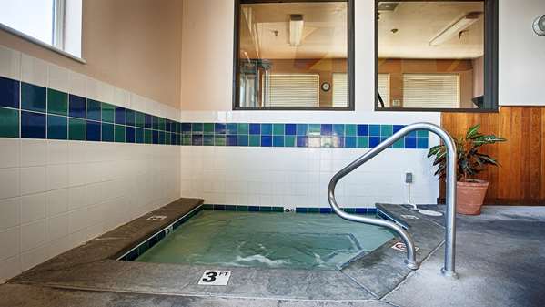 Pool - Best Western Sawtooth Inn & Suites Jerome - I-84, Exit 168