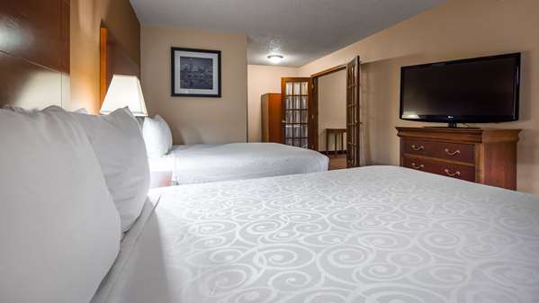 Suite - Best Western Inn of St Charles
