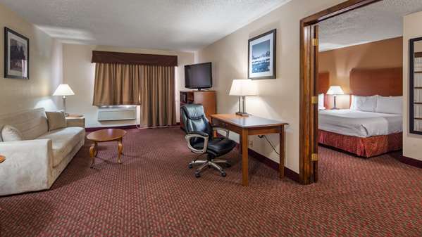 Suite - Best Western Inn of St Charles