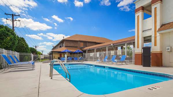 Pool - Best Western Inn of St Charles