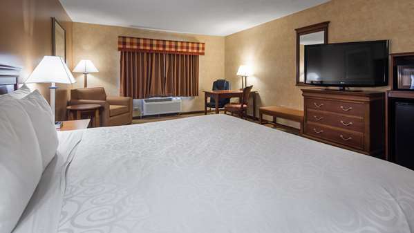 Suite - Best Western Inn of St Charles