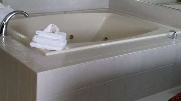 Suite - Best Western Plus Oakbrook Inn Westmont