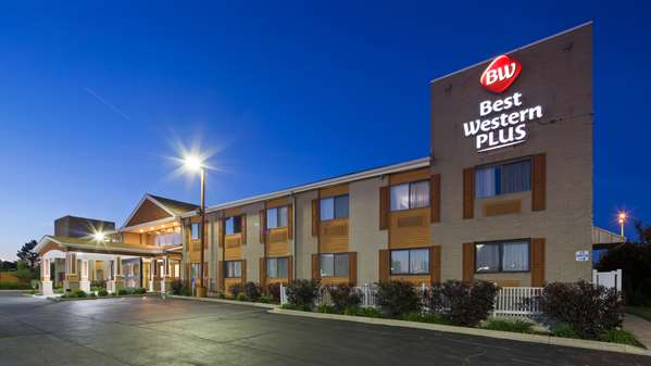 Exterior view - Best Western Plus Oakbrook Inn Westmont