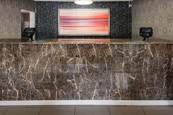  - Best Western Riverside Inn Danville - I-74, Exit 215