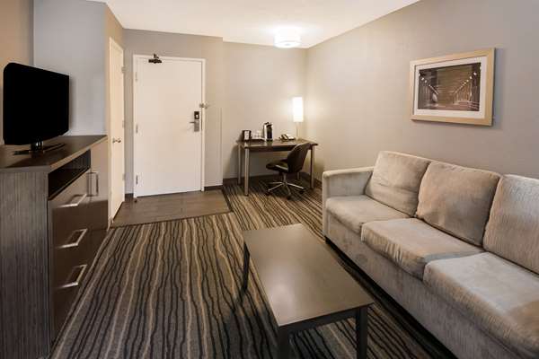Suite - Best Western Riverside Inn Danville - I-74, Exit 215