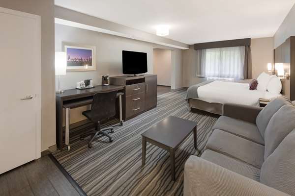 Suite - Best Western Riverside Inn Danville - I-74, Exit 215