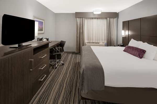  - Best Western Riverside Inn Danville - I-74, Exit 215