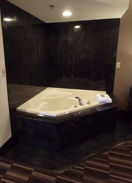 Suite - Best Western Monticello Gateway Inn - I-72, Exit 166