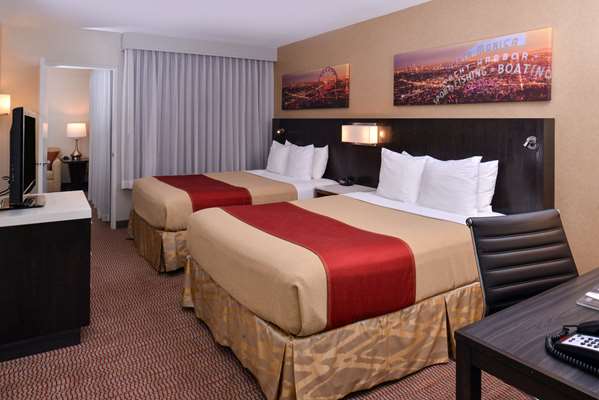 Suite - Best Western Royal Palace Inn & Suites Los Angeles