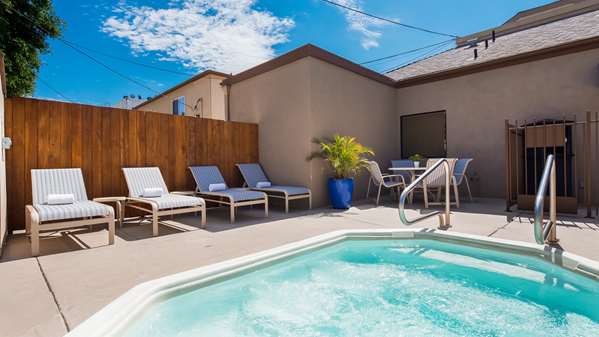 Pool - Best Western Royal Palace Inn & Suites Los Angeles