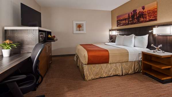  - Best Western Royal Palace Inn & Suites Los Angeles