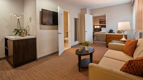  - Best Western Royal Palace Inn & Suites Los Angeles