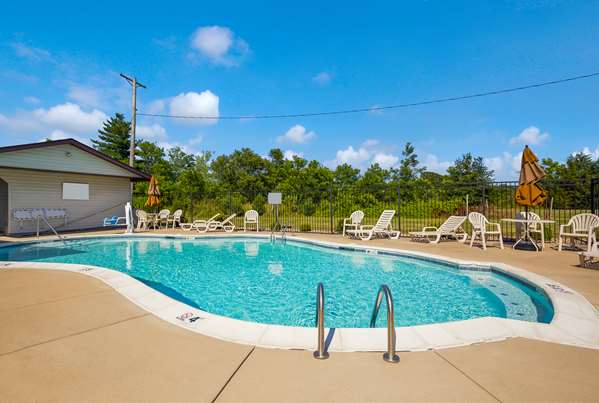 Pool - Best Western US Inn Nashville - I-64, Exit 50