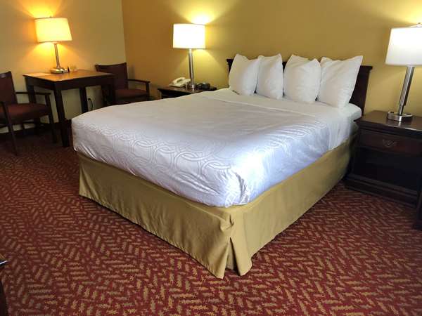  - Best Western Hotel Clearlake Plaza Springfield - I-55 & I-72, Exit 98B