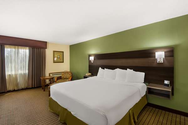  - Best Western Prairie Inn Galesburg - I-74, Exit 48
