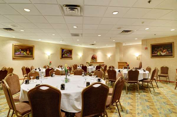 Restaurant - Best Western Plus Chicago Hillside Inn - I-290, Exit 16