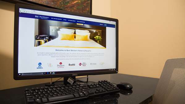 Conference Area - Best Western Legacy Inn & Suites South Beloit - I-39 & I-90, Exit 1