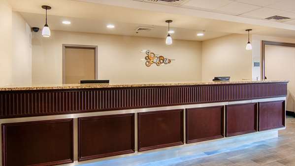  - Best Western Plus Chicagoland Countryside Hotel