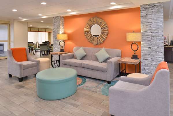  - Best Western Plus Chicagoland Countryside Hotel