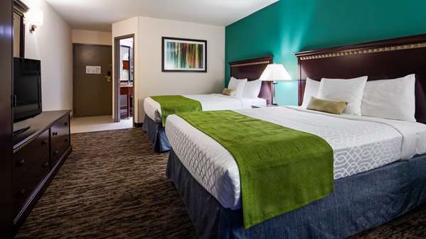  - Best Western Plus Chicagoland Countryside Hotel