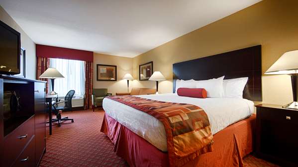  - Best Western Plus Parkway Hotel Alton