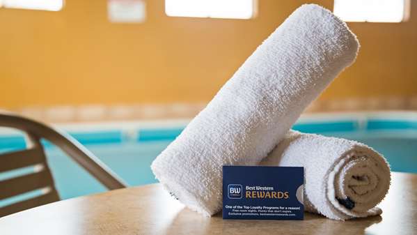 Pool - Best Western Saluki Inn Carbondale