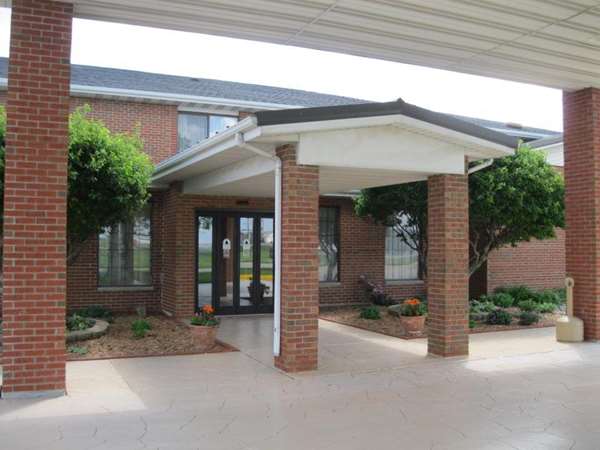 Exterior view - Best Western Pontiac Inn - I-55, Exit 197