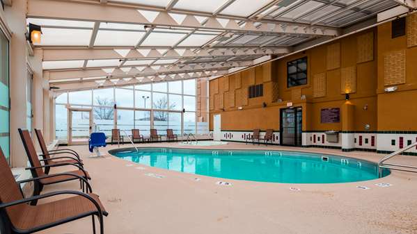 Pool - Best Western Marion Hotel - I-57, Exit 53