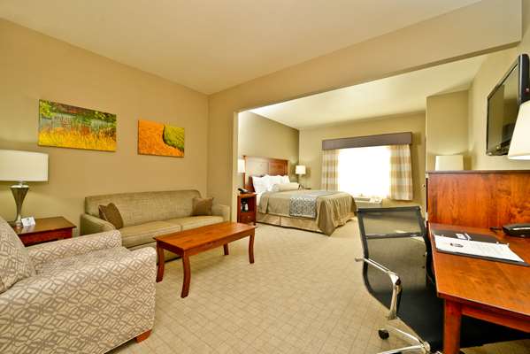 Suite - Best Western Plus Green Mill Village Inn Arcola