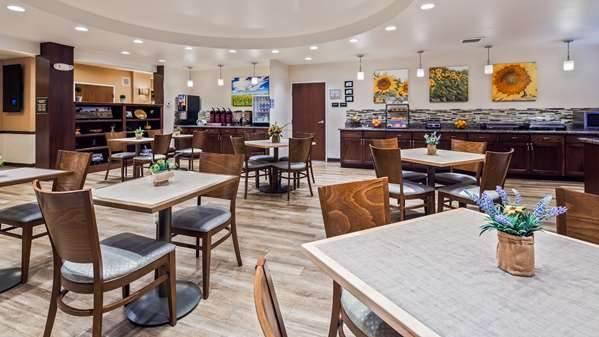 Amenities - Best Western Plus Green Mill Village Inn Arcola