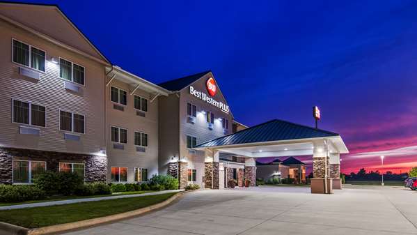 Exterior view - Best Western Plus Green Mill Village Inn Arcola