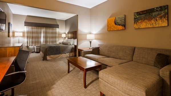 Suite - Best Western Plus Green Mill Village Inn Arcola