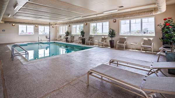 Pool - Best Western Plus Green Mill Village Inn Arcola