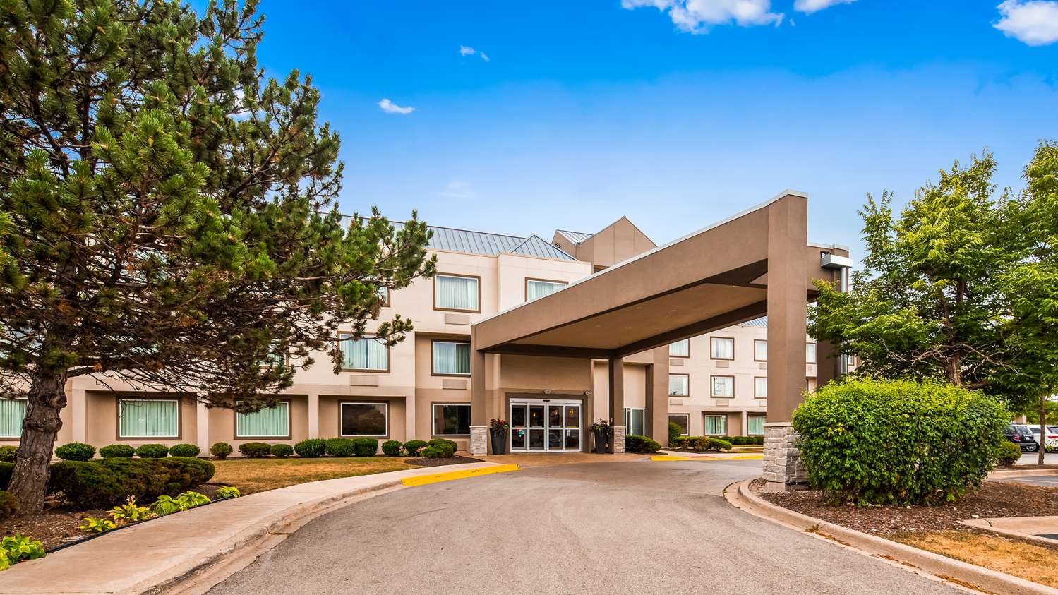 Best Western Plus Glenview Hotel, IL See Discounts