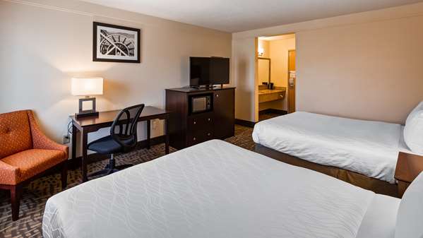  - Best Western Plus Hotel East Peoria - I-74, Exit 95A