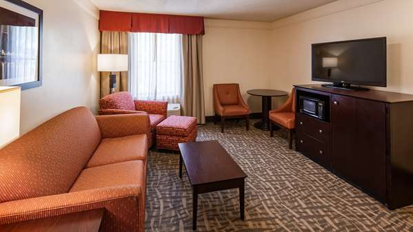  - Best Western Plus Hotel East Peoria - I-74, Exit 95A