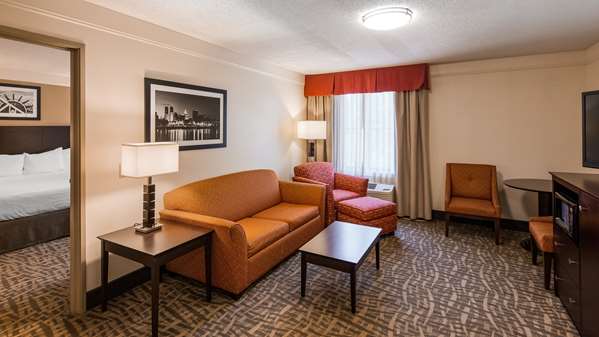  - Best Western Plus Hotel East Peoria - I-74, Exit 95A