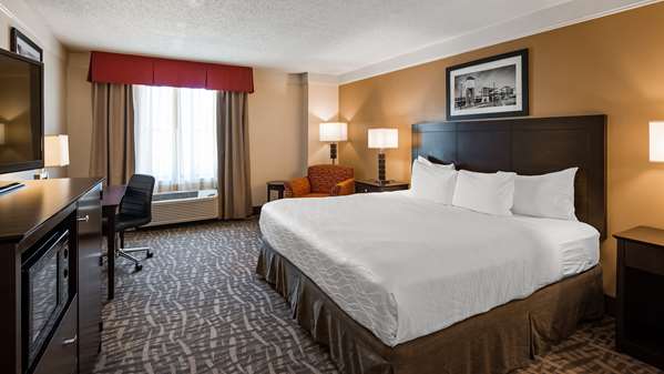  - Best Western Plus Hotel East Peoria - I-74, Exit 95A