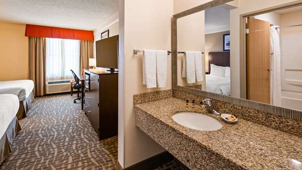  - Best Western Plus Hotel East Peoria - I-74, Exit 95A