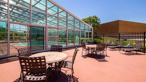 Pool - Best Western Plus Hotel East Peoria - I-74, Exit 95A