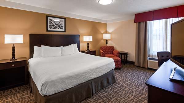  - Best Western Plus Hotel East Peoria - I-74, Exit 95A