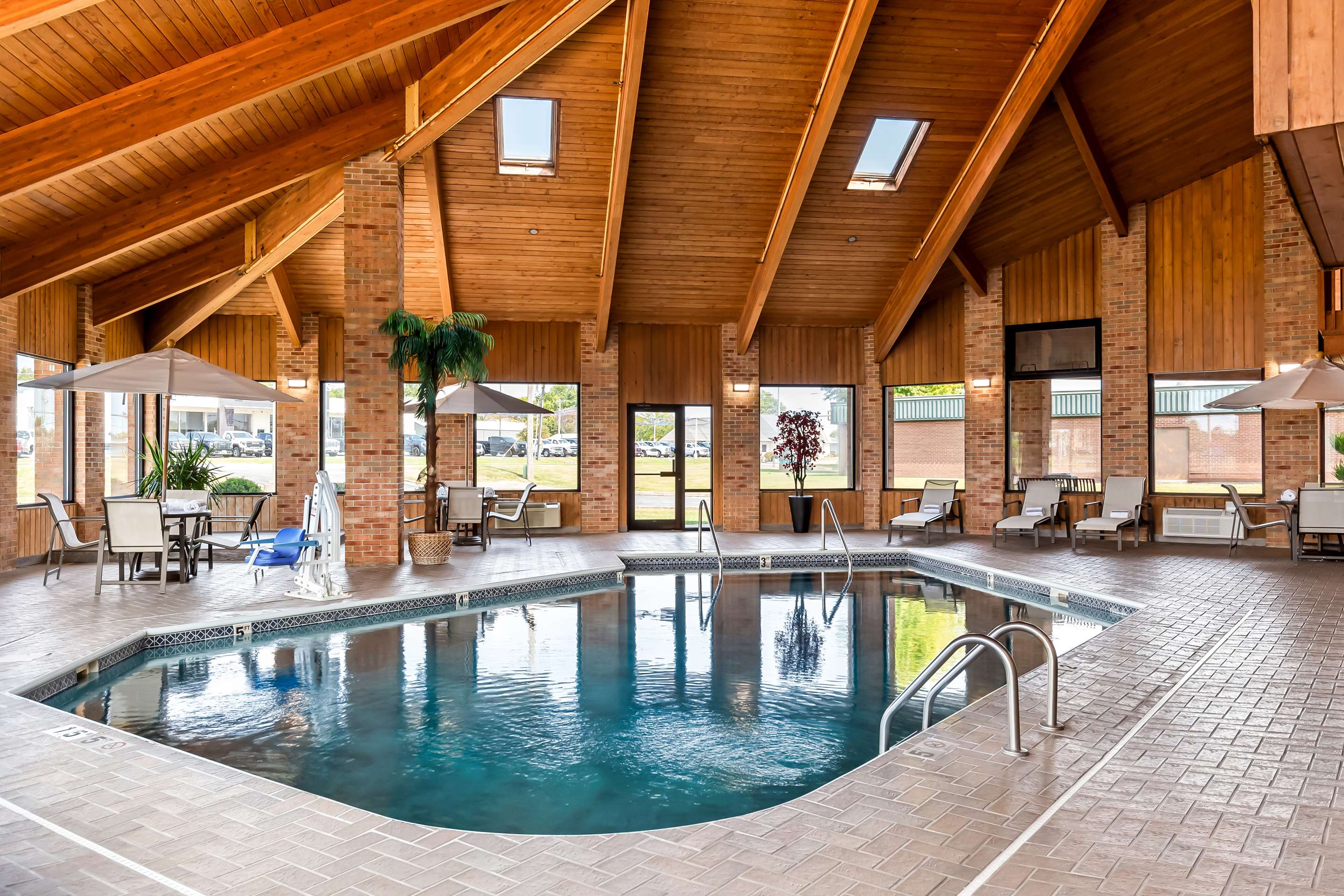 Indoor Pool | Best Western Jacksonville Inn
