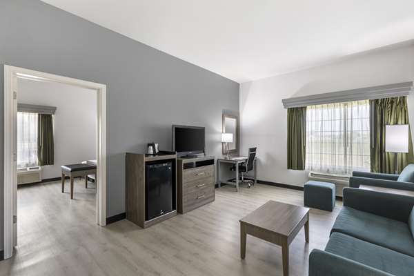 Suite - Best Western Plus MidAmerica Hotel Mascoutah - I-64, Exit 23