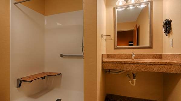  - Best Western Plus Pontoon Beach Hotel