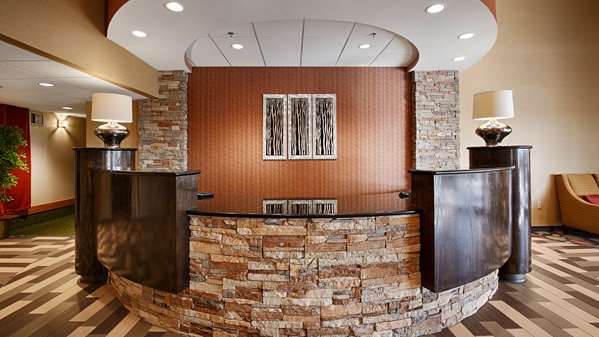  - Best Western Luxbury Inn Fort Wayne - I-69, Exit 302